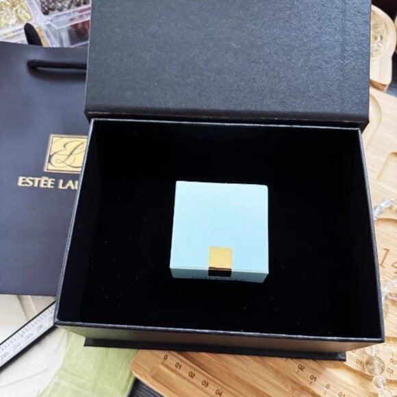 Estée Lauder Revitalizing Supreme+ Bright Power Soft Creme - Picture 2 of 12